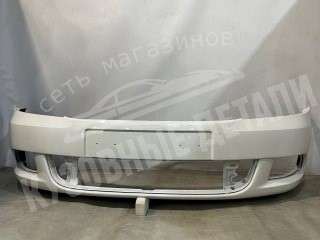 Бампер передний Skoda Octavia A5 (FL) B4B4 Candy White Белый
